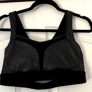 Manduka infinity padded sports bra L